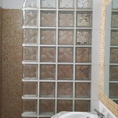 Bonito Apartamento Con Encanto En Casco Antiguo Ron 7 Valenciayole Apartamento Exterior foto